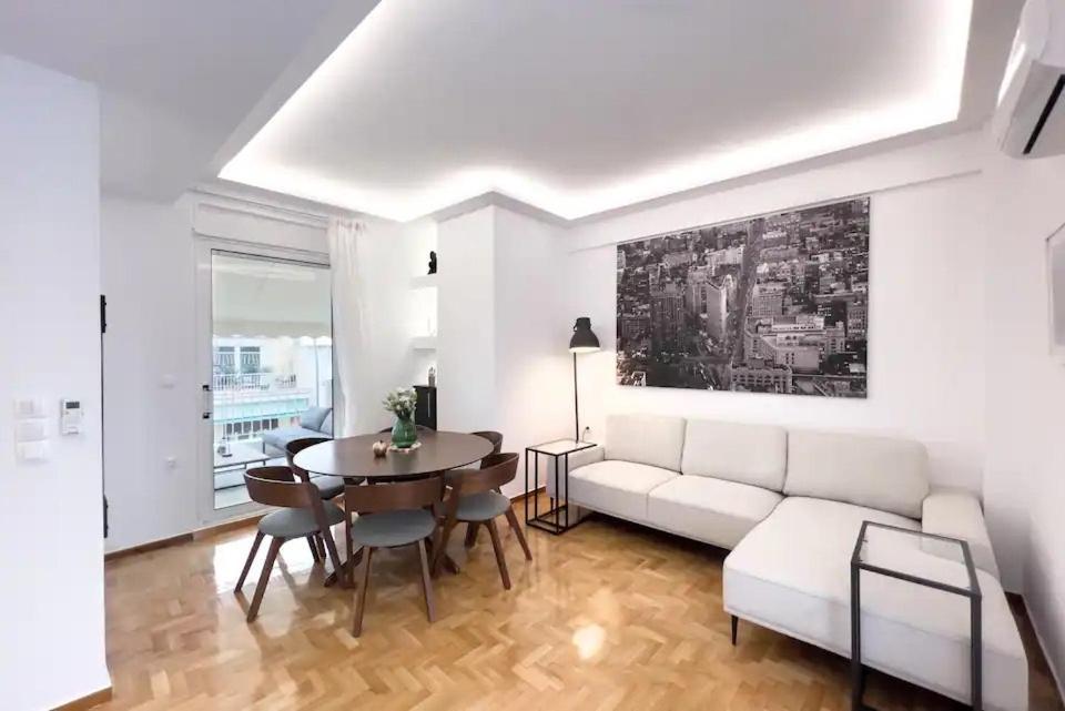 Spacious Penthouse Near Downtown Athena Bagian luar foto