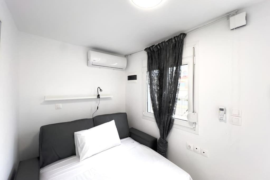Spacious Penthouse Near Downtown Athena Bagian luar foto