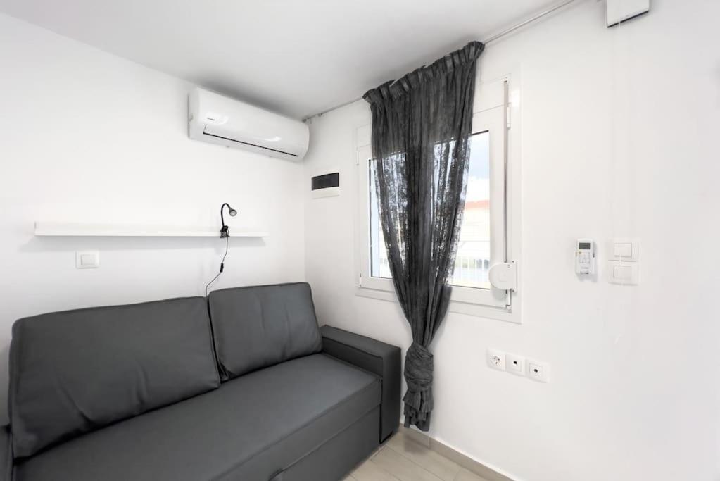 Spacious Penthouse Near Downtown Athena Bagian luar foto