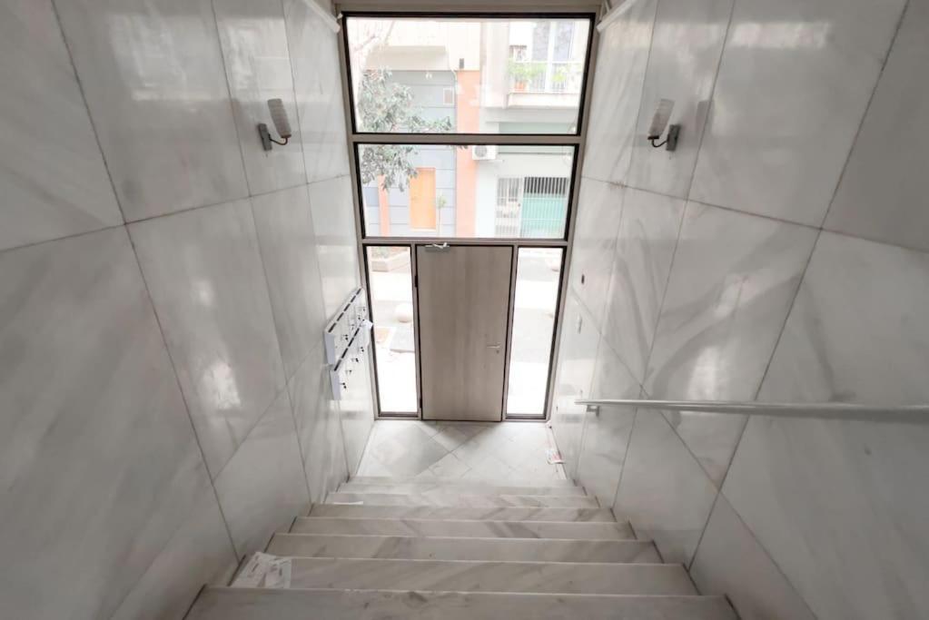 Spacious Penthouse Near Downtown Athena Bagian luar foto