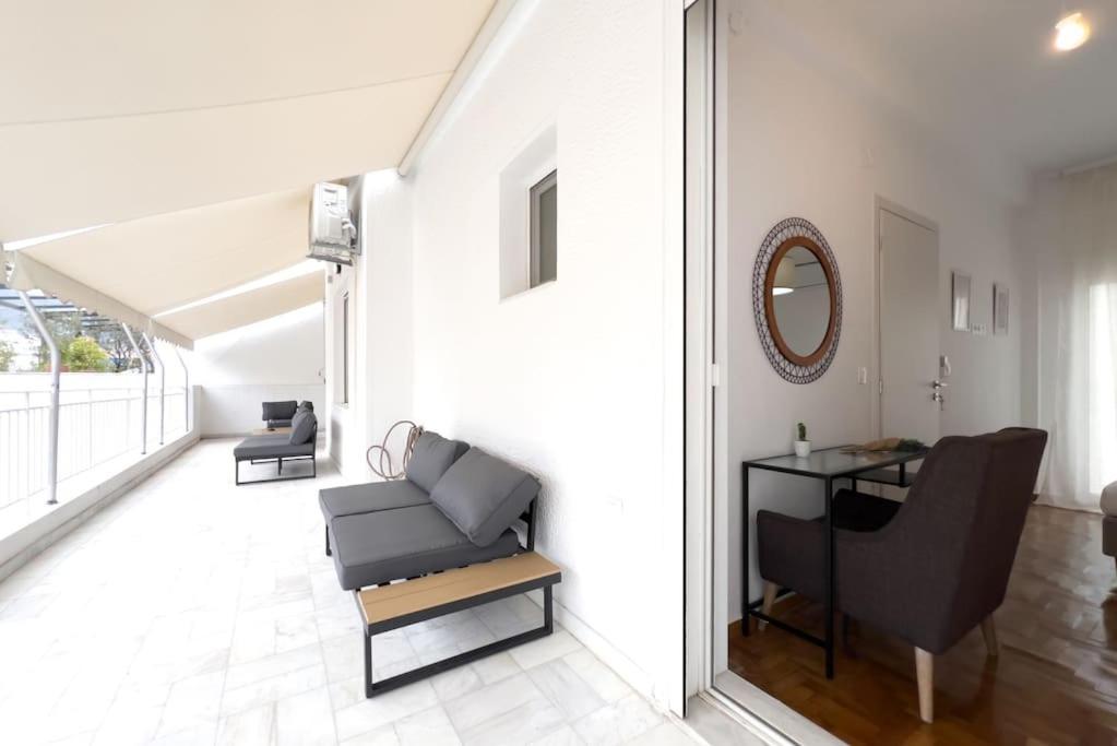 Spacious Penthouse Near Downtown Athena Bagian luar foto