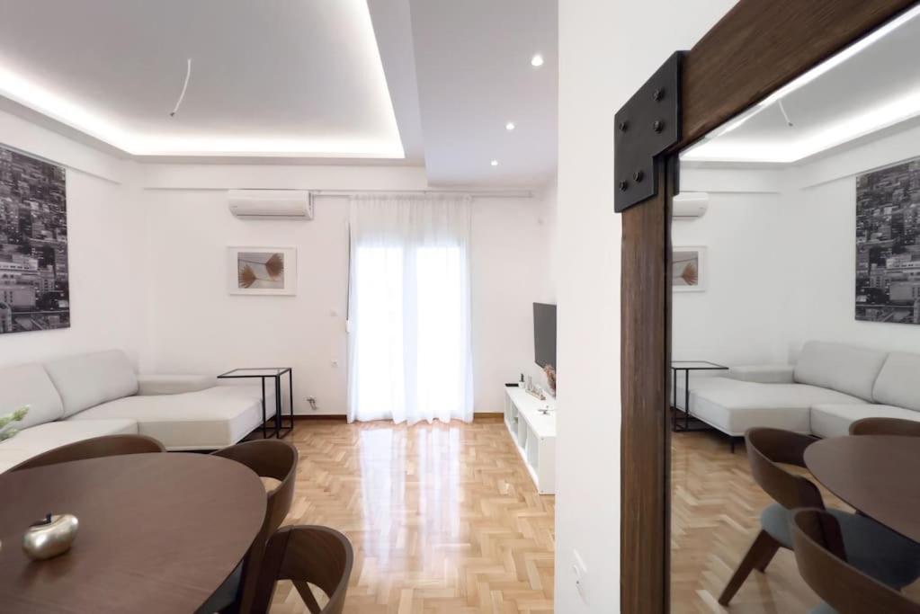Spacious Penthouse Near Downtown Athena Bagian luar foto