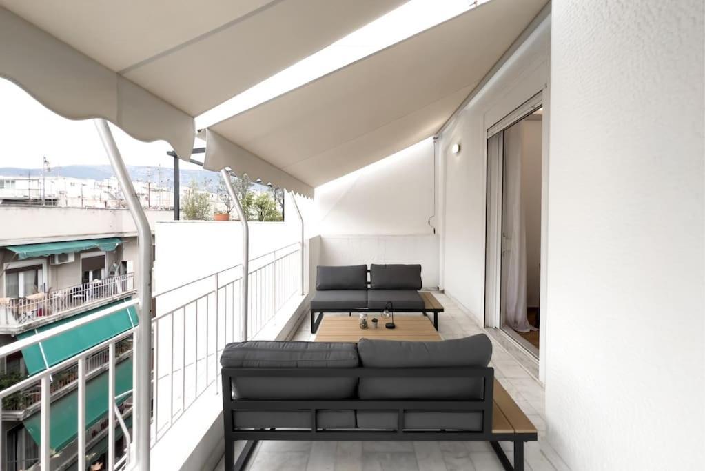 Spacious Penthouse Near Downtown Athena Bagian luar foto